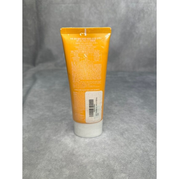 SPF 50 daily sunscreen new sealed Pure block - Picture 2 of 4